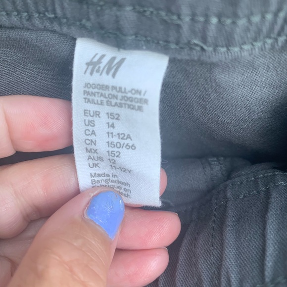NWOT Boys H&M Pants - Picture 3 of 4